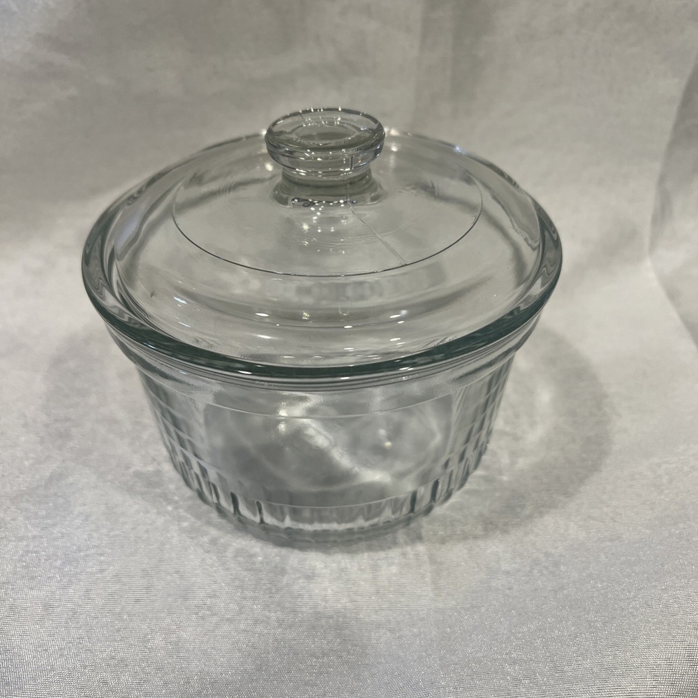 Anchor Hocking Hospitality Clear Glass Baking Dish Lid Fluted Base #1422  16 oz‎